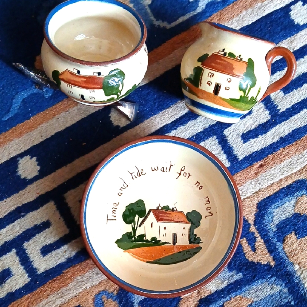 Hand-Painted Torquay / Devon Berry Dish Set with Cottage Design